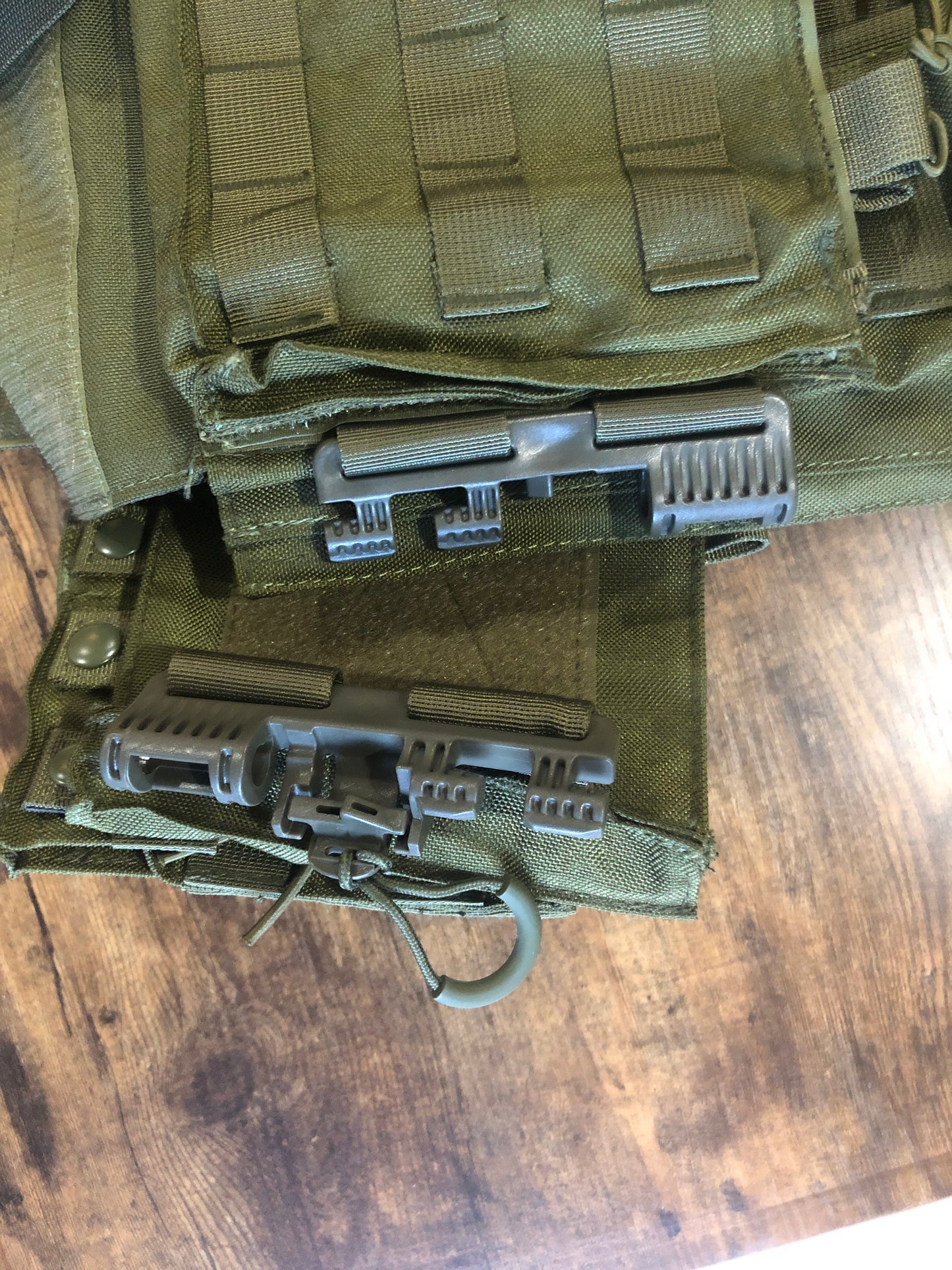 High Plate carrier with attachments fits 11 x 14 and 10 x 12 armor plates