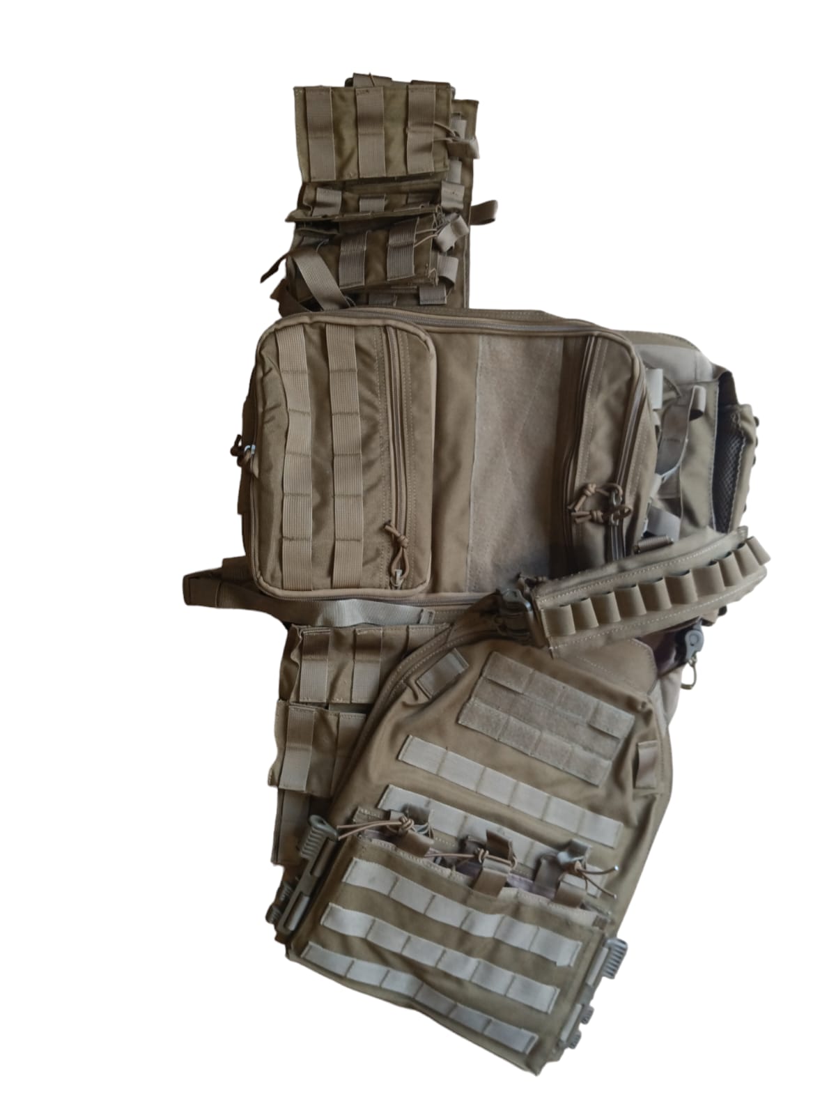 High Plate carrier with attachments fits 11 x 14 and 10 x 12 armor plates